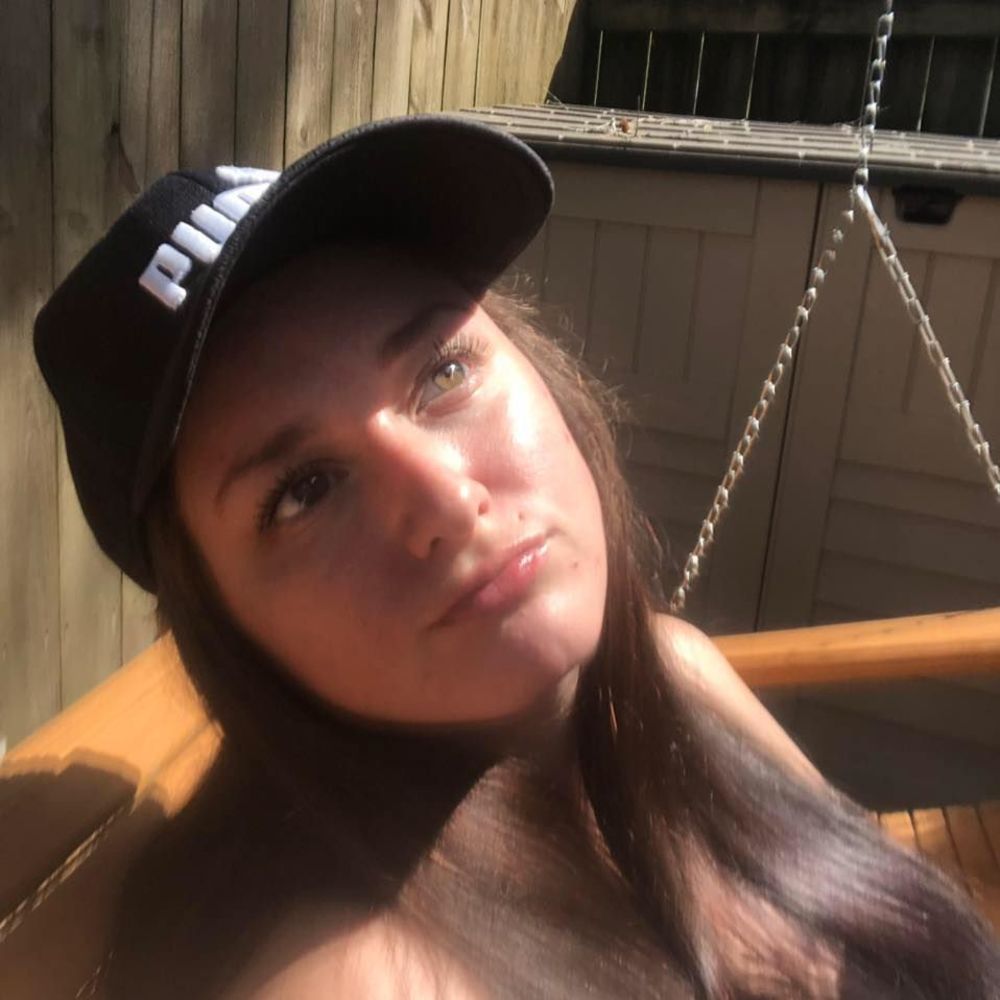 Meet your Posher, Madeline